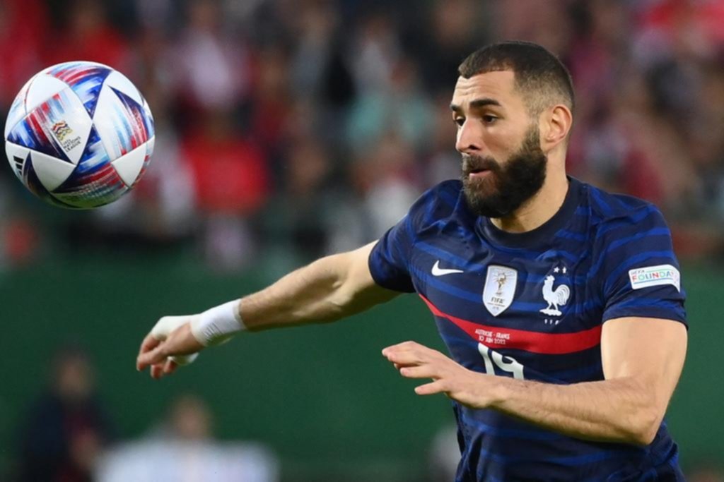 México confirmó una baja y en España desconfían de Benzema