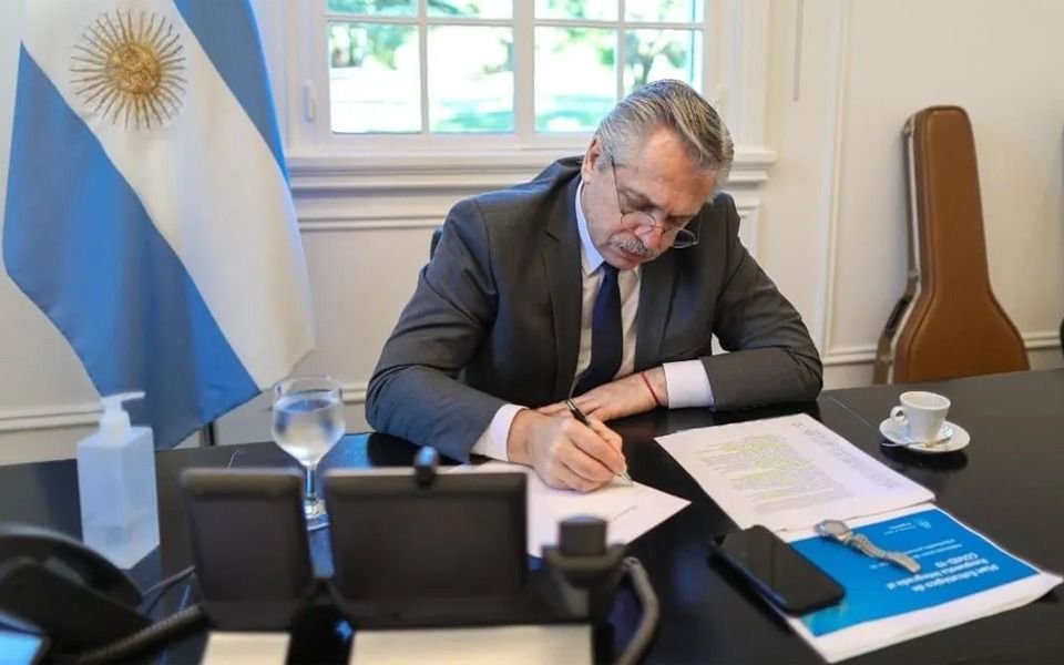 Alberto firmó el decreto de convocatoria a sesiones extraordinarias y no incluyó las PASO