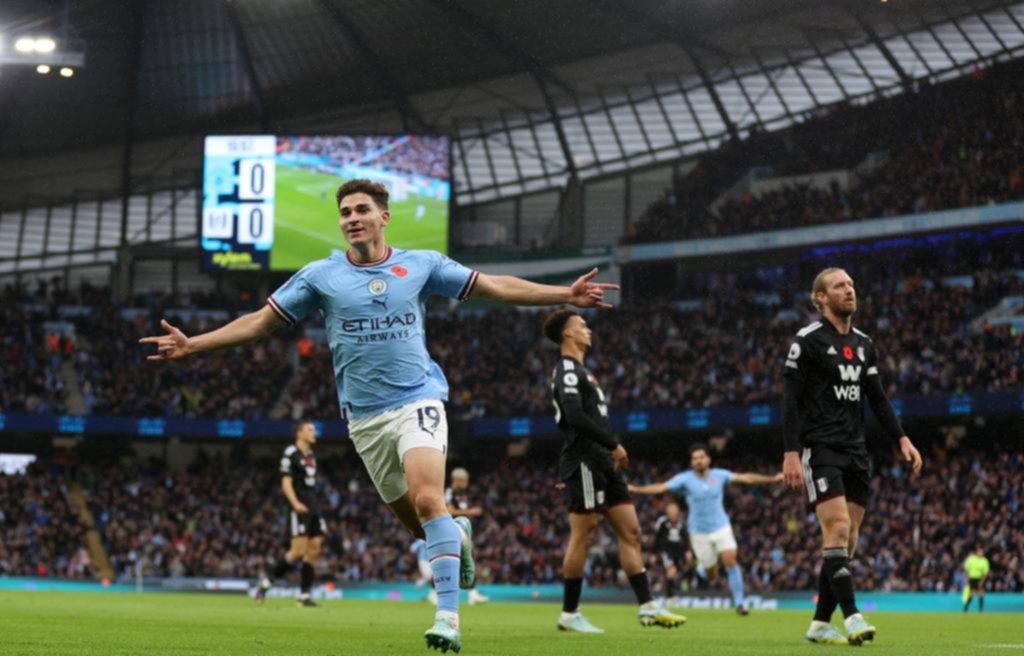 Llegan encendidos: goles de los argentinos Julián Álvarez y Lautaro Martínez