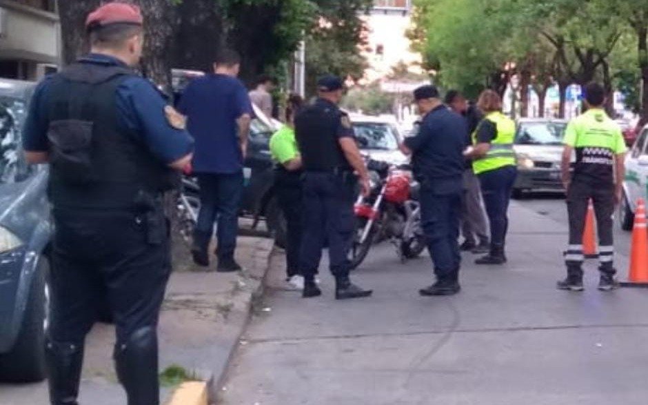 Secuestrán más de veinte motos en operativos de saturación en La Plata y Berisso