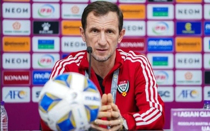 "Ojo con tocar a Messi": Los "consejos" del DT del último rival de la Selección antes del Mundial   
