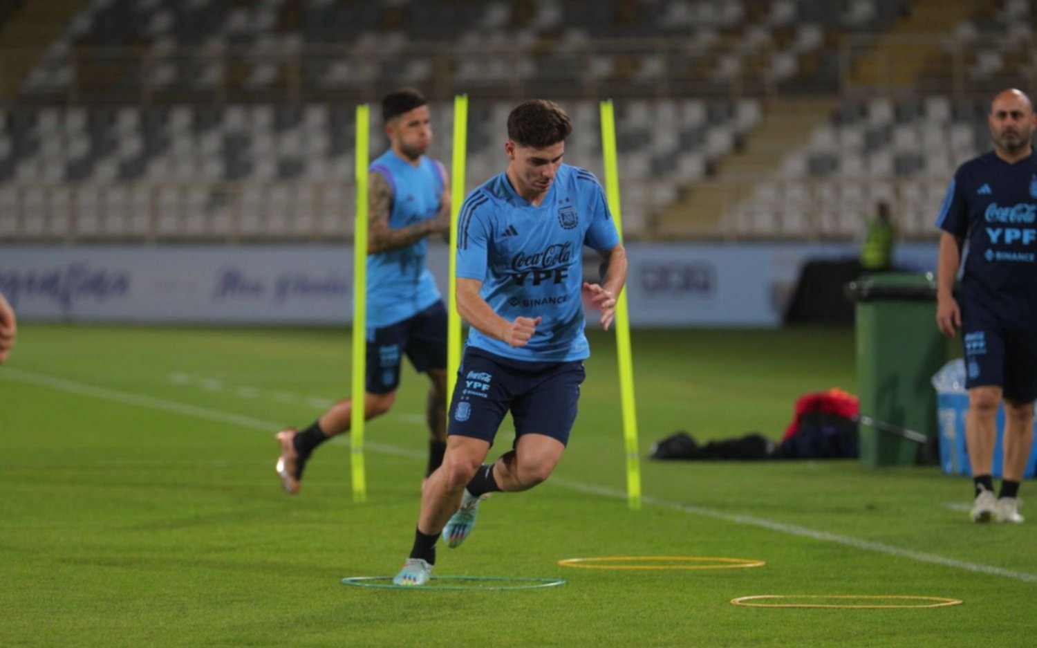 Argentina se entrenó por primera vez en Qatar, tras la goleada ante Emiratos Árabes