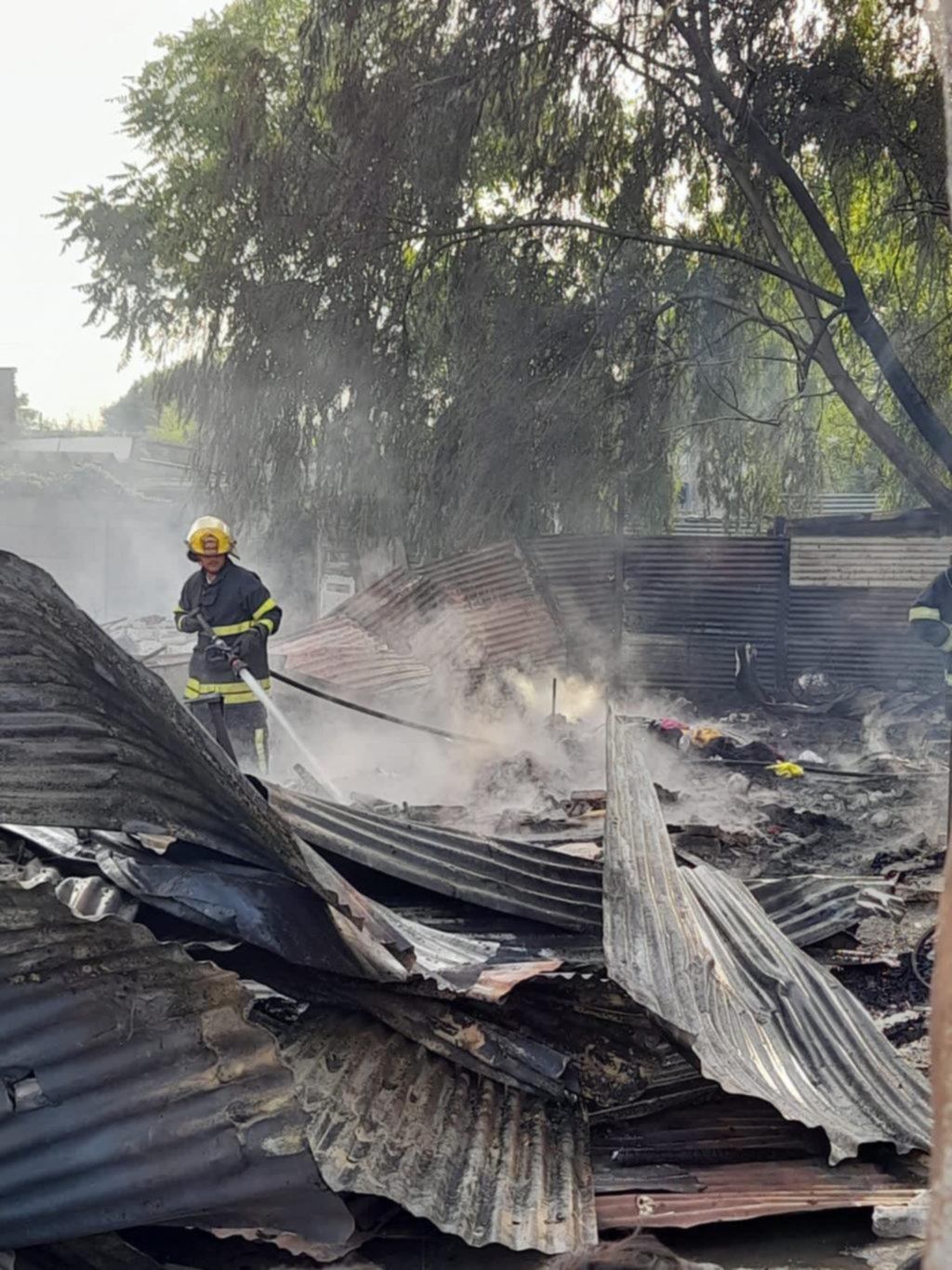 Un hombre herido fue el saldo de tres incendios en diversas zonas de la Región