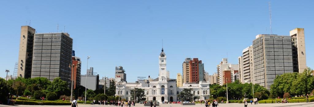 Las Torres Administrativas y su controversial ubicación