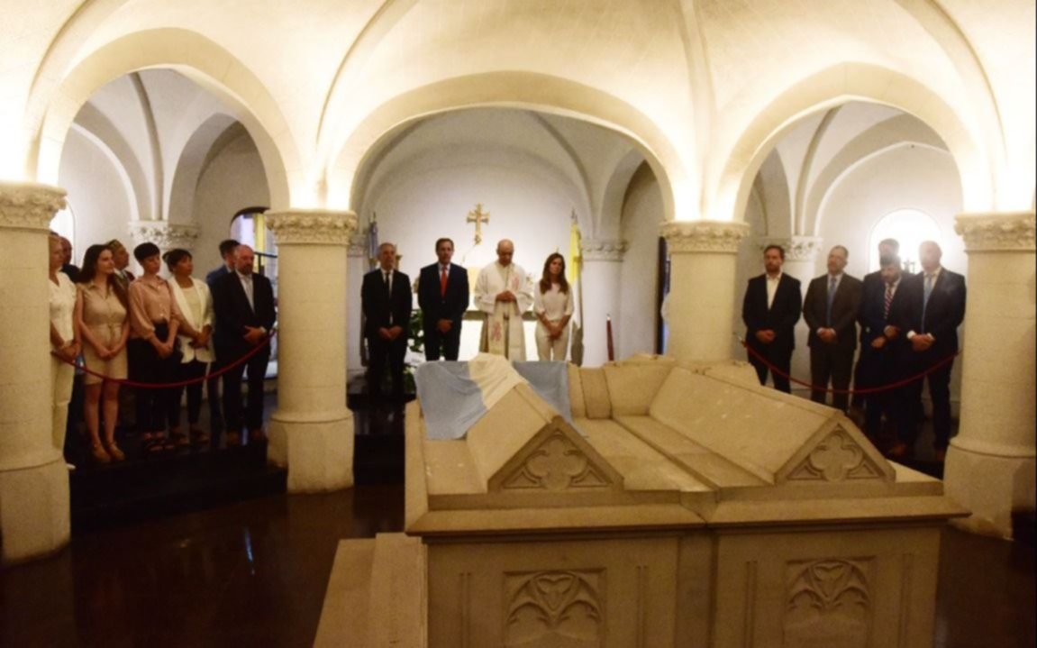 Tedeum y homenaje a Dardo Rocha en los emotivos actos por el 140° aniversario de La Plata 