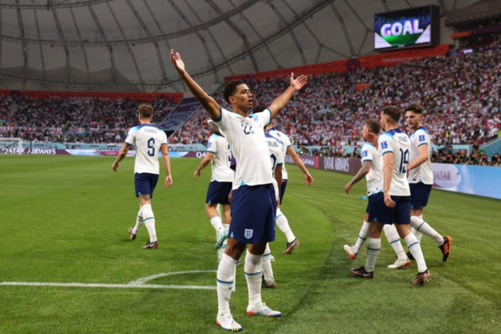 Inglaterra aplastó a Irán