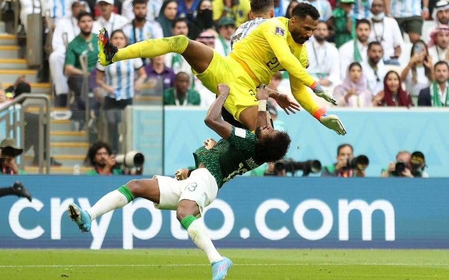 "Recen por mí": Yasser Al Shahrani, el defensor de Arabia Saudita lesionado frente a Argentina fue operado del páncreas