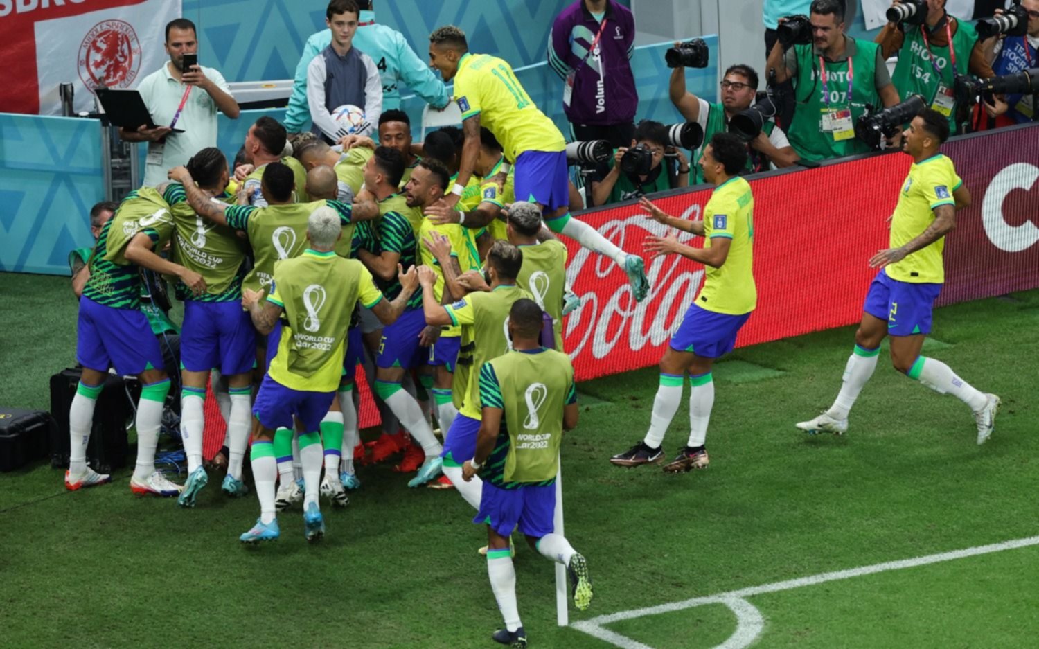 Brasil debutó a paso firme en el Mundial: doblete de Richarlison para el 2 a 0 ante Serbia