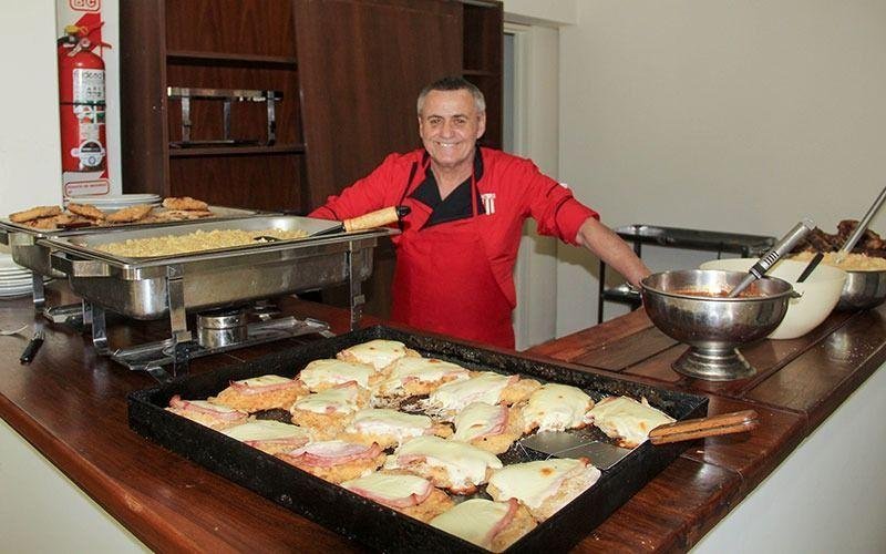 El adiós a Peque, dueño de mil anécdotas en la cocina Pincha: el día que le dijo "no" a Messi