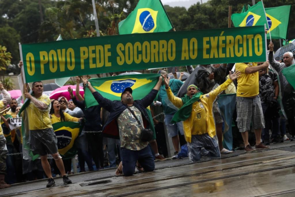 Brasil se pone picante: más protestas, Bolsonaro en silencio y Lula, preocupado