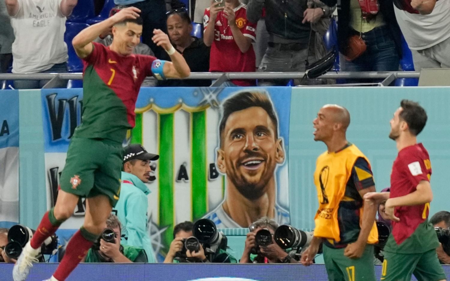 El "trapo" de Messi que apareció en el festejo de Cristiano Ronaldo dio mucho que hablar