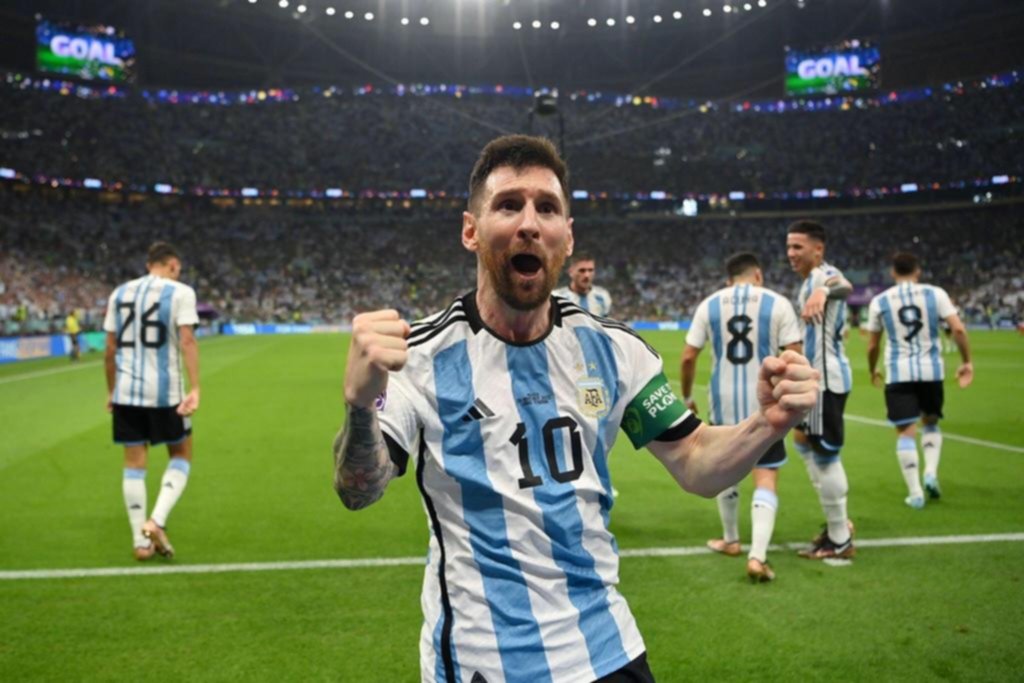 Messi igualó la marca de Diego en partidos por Mundiales