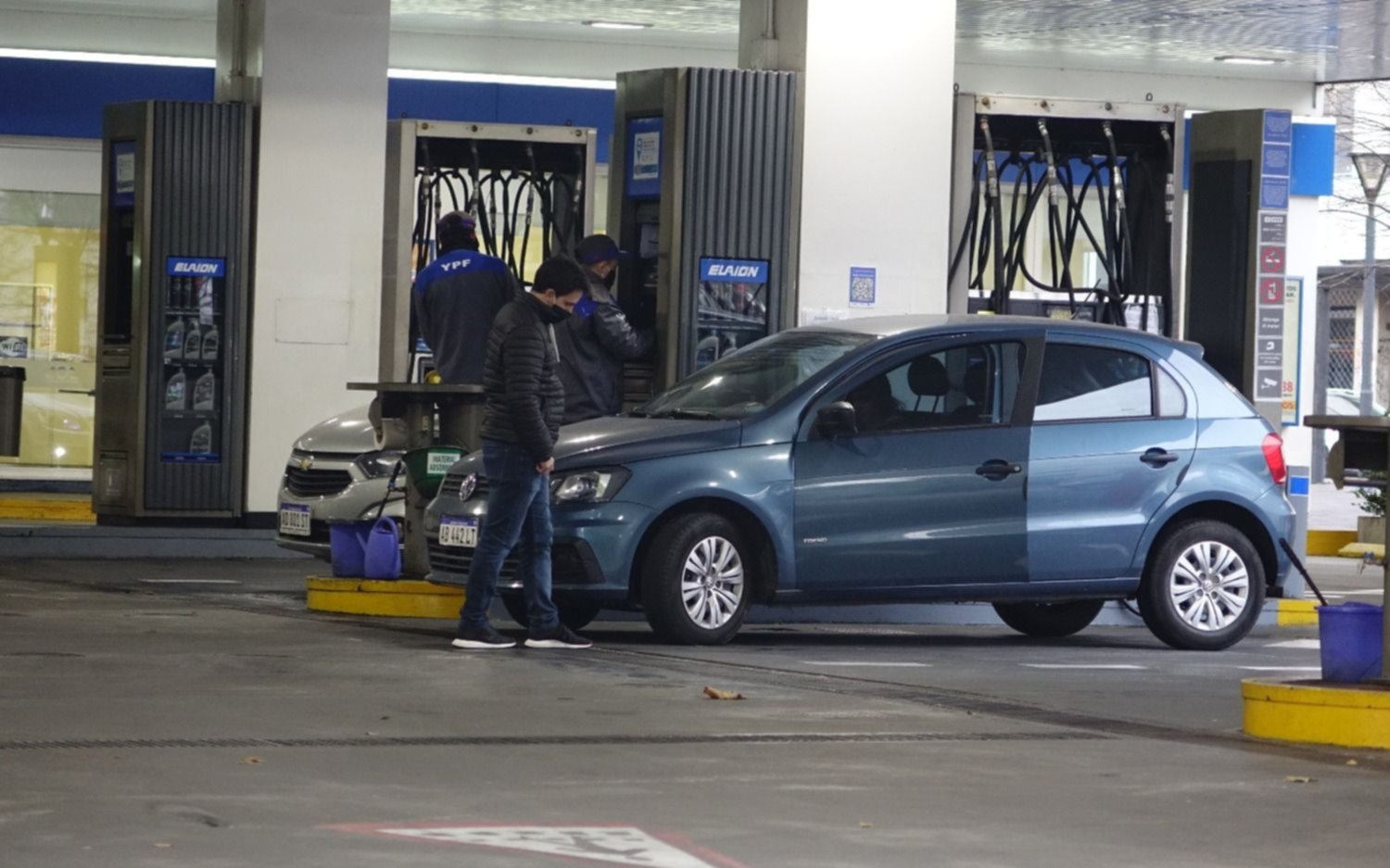 Precios Justos: el Gobierno pone un tope a la nafta y recibe a petroleras para avanzar en un acuerdo