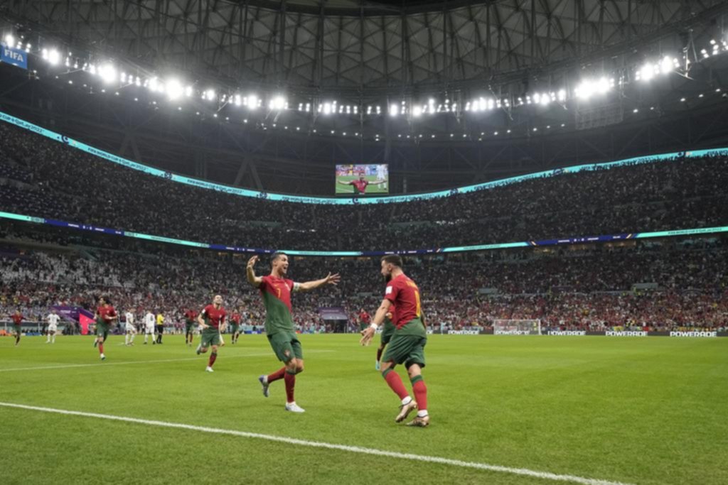 Portugal pasó de ronda y Uruguay cerca del abismo