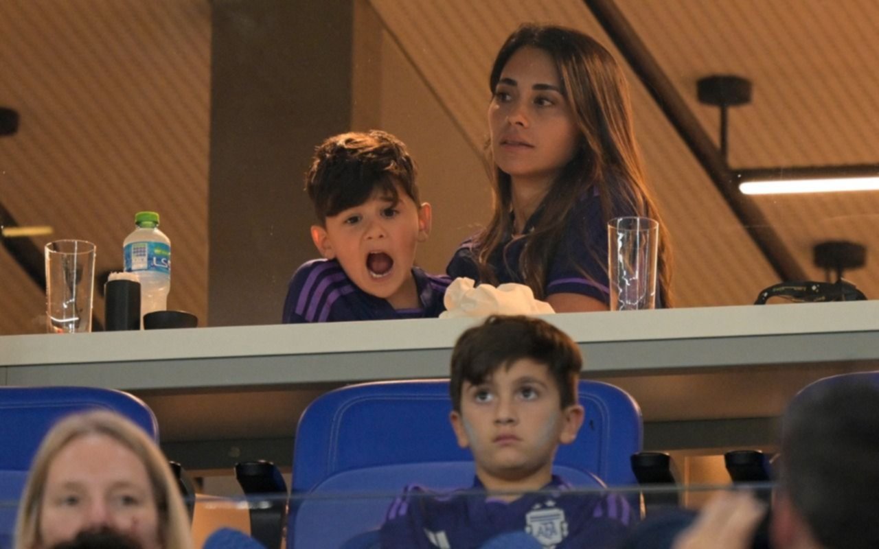 Así llegaron Antonela y los hijos de Messi al estadio