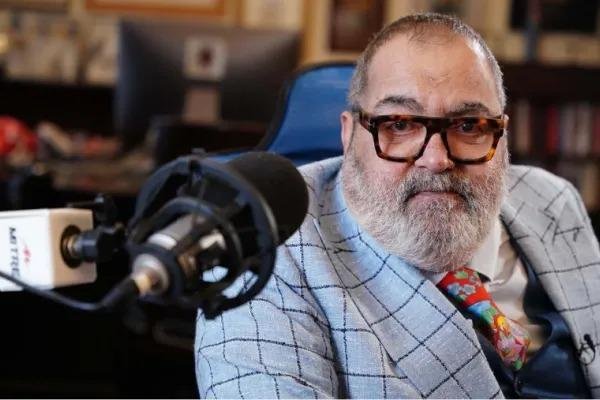 Lanata, internado: “Si los escuchara, echaría a la mitad”