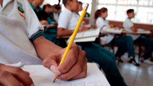 Los colegios privados sin aporte estatal suben hasta el 12.5% la cuota