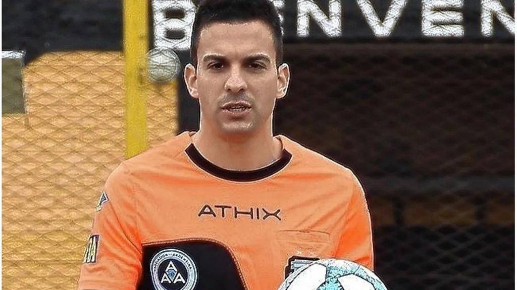 Franco Acita, el pito para el cruce ante Defensa