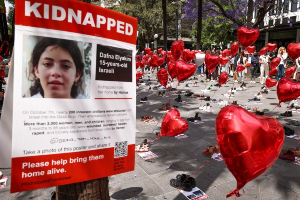 Ser mamá de rehenes: esperanzarse o aguardar lo peor