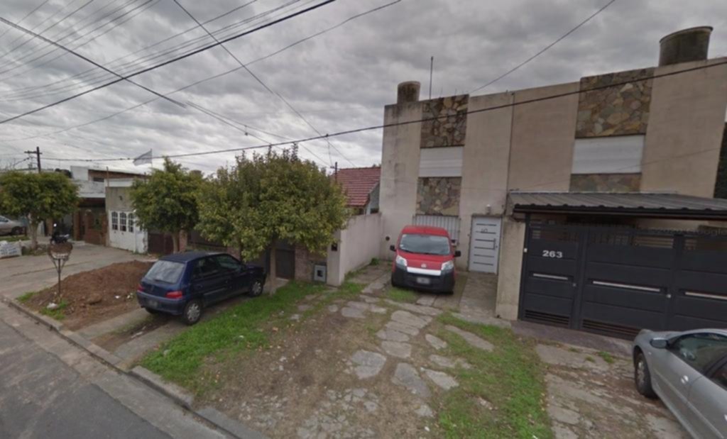 En la línea de fuego: una mujer y sus hijos en shock por un asalto en La Plata