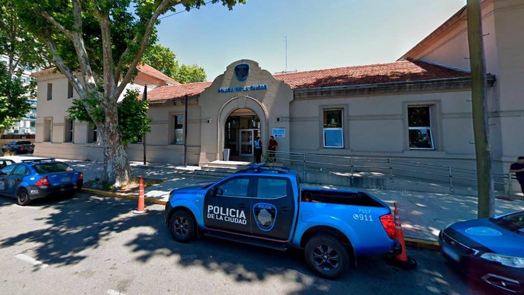 Un turista francés murió en una comisaría porteña