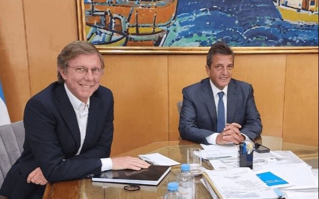 En el gobierno aseguran que Massa "está pensando en bajar los impuestos" al campo