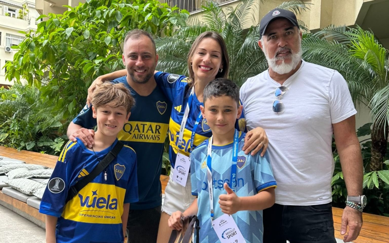 Pampita, presente en el Maracaná y el emotivo gesto con un nene hincha de Boca