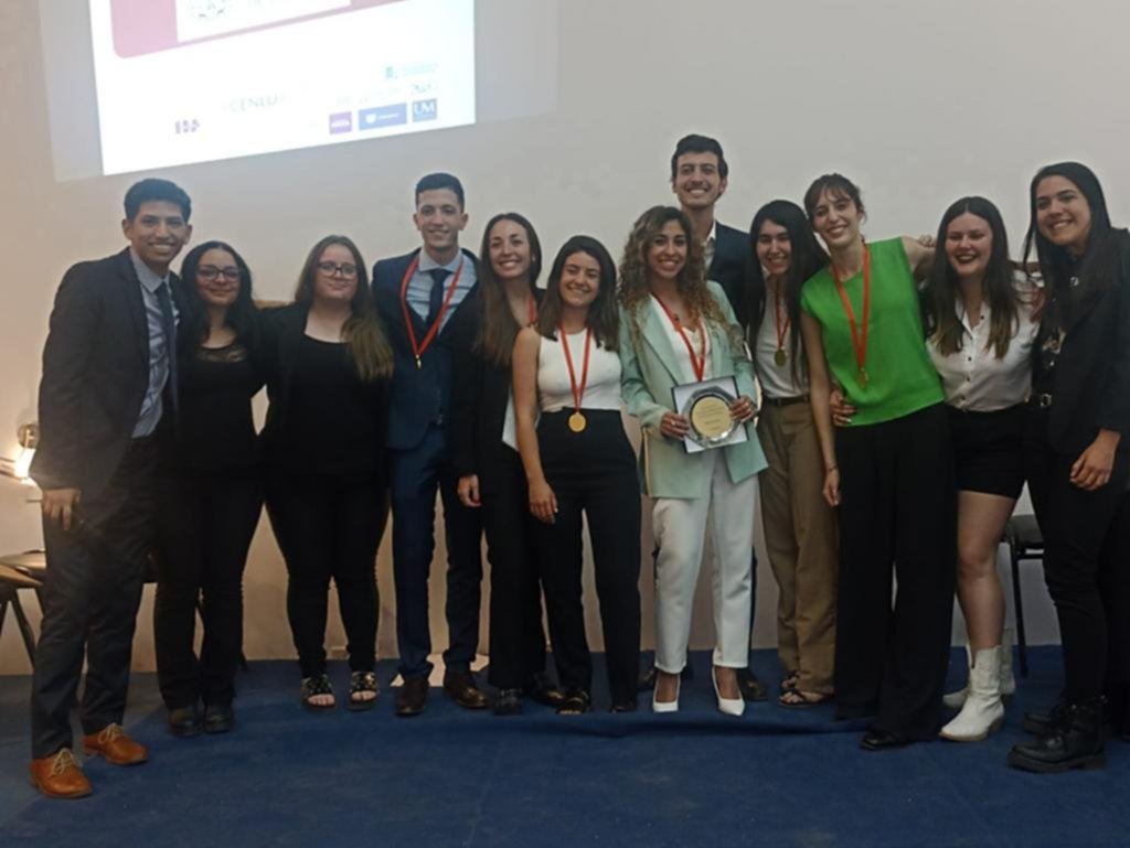 Platenses campeones en un concurso de Litigación Penal