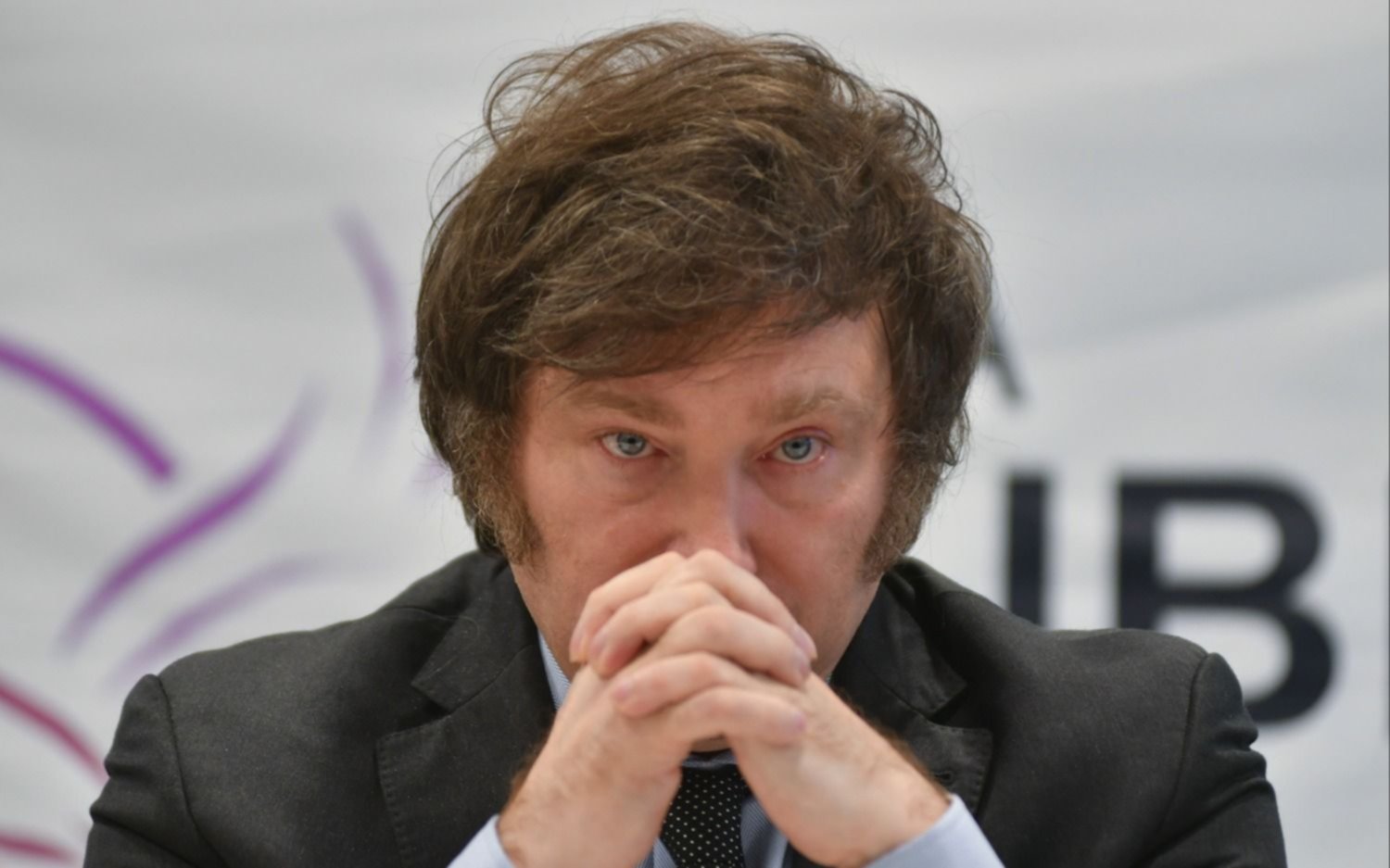 Elecciones 2023.- Javier Milei convocó a sus legisladores para evitar posibles fugas tras el acuerdo con Mauricio Macri