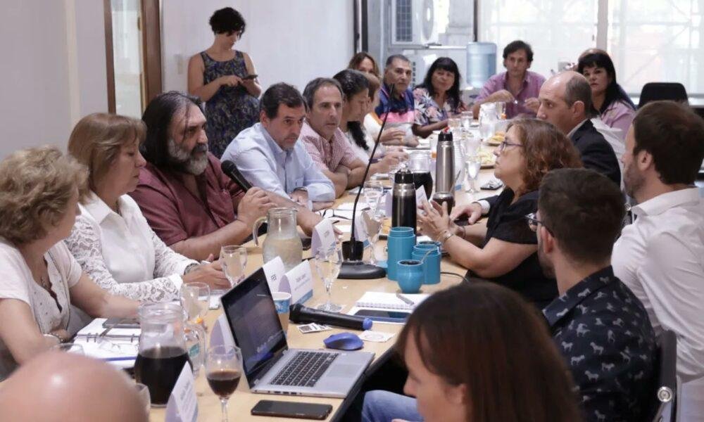 Aumento salarial: con los docentes, se reabre la paritaria en la Provincia