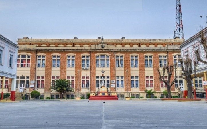 Evacúan el Colegio Don Bosco de Bernal por amenaza de bomba