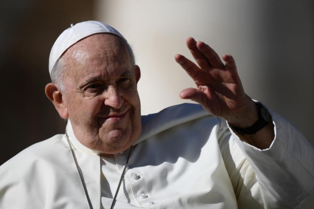 El Vaticano autoriza a trans y gays a ser padrinos