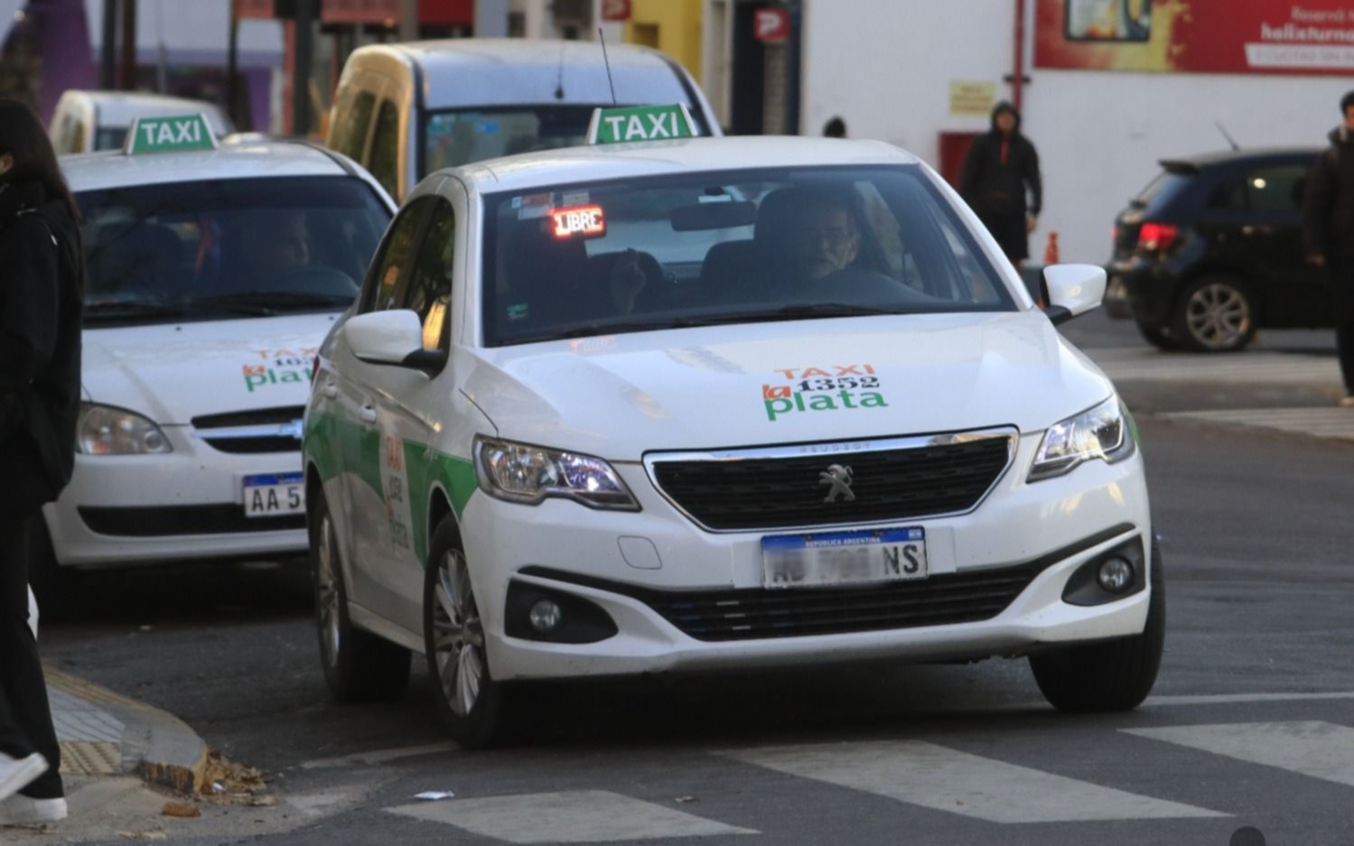 Se postergó el aumento de taxis en La Plata