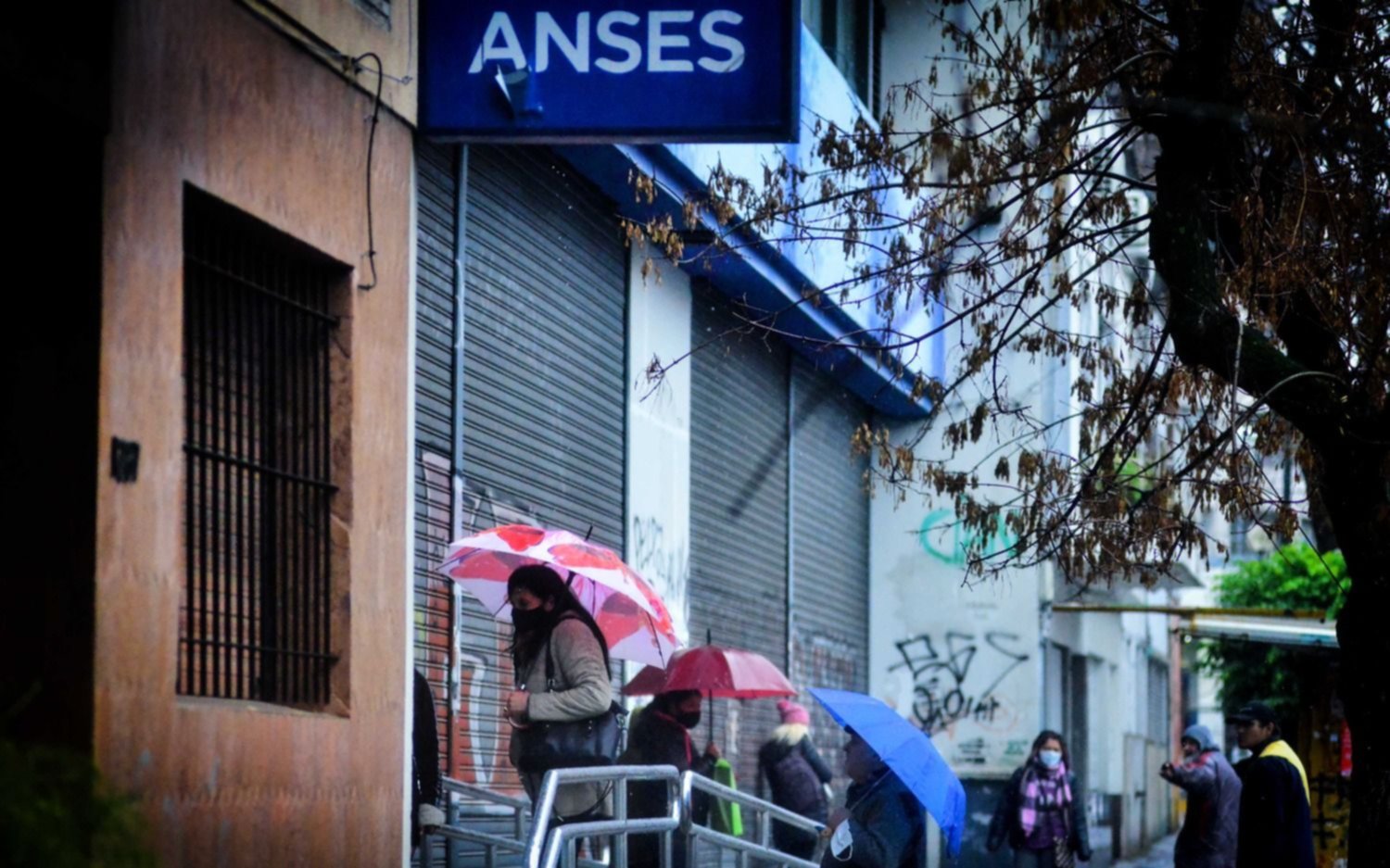Aumento a jubilados y un bono de 55 mil pesos: quienes lo cobran y desde cuando