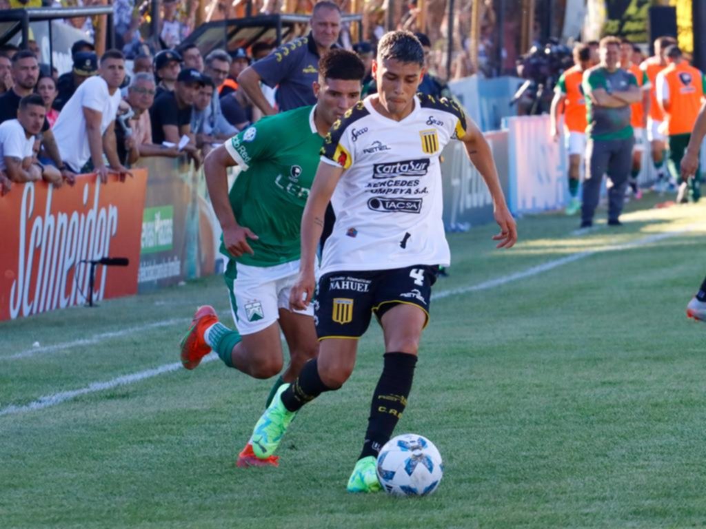 Almirante Brown, se metió en las semifinales