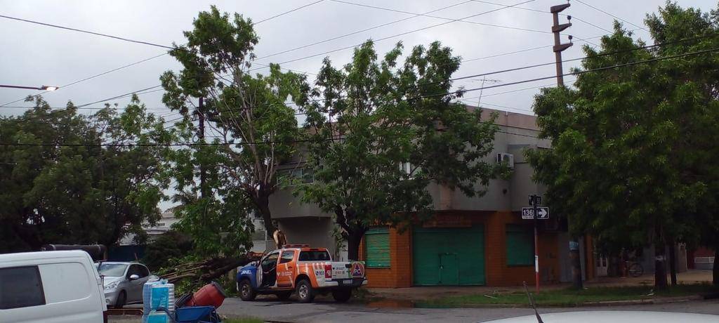 La tormenta pasó pero dejó cortes de luz y daños en algunas localidades