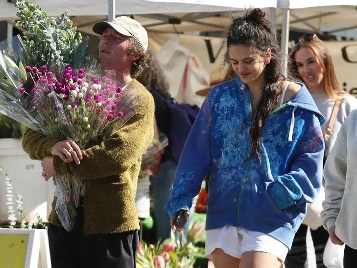 Jeremy Allen White Quién es “el oso” que cura el corazón de Rosalía