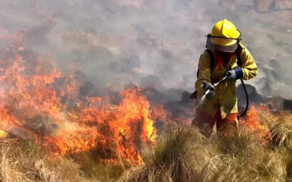 Córdoba: nuevos focos de incendios forestales en Calamuchita y Traslasierra