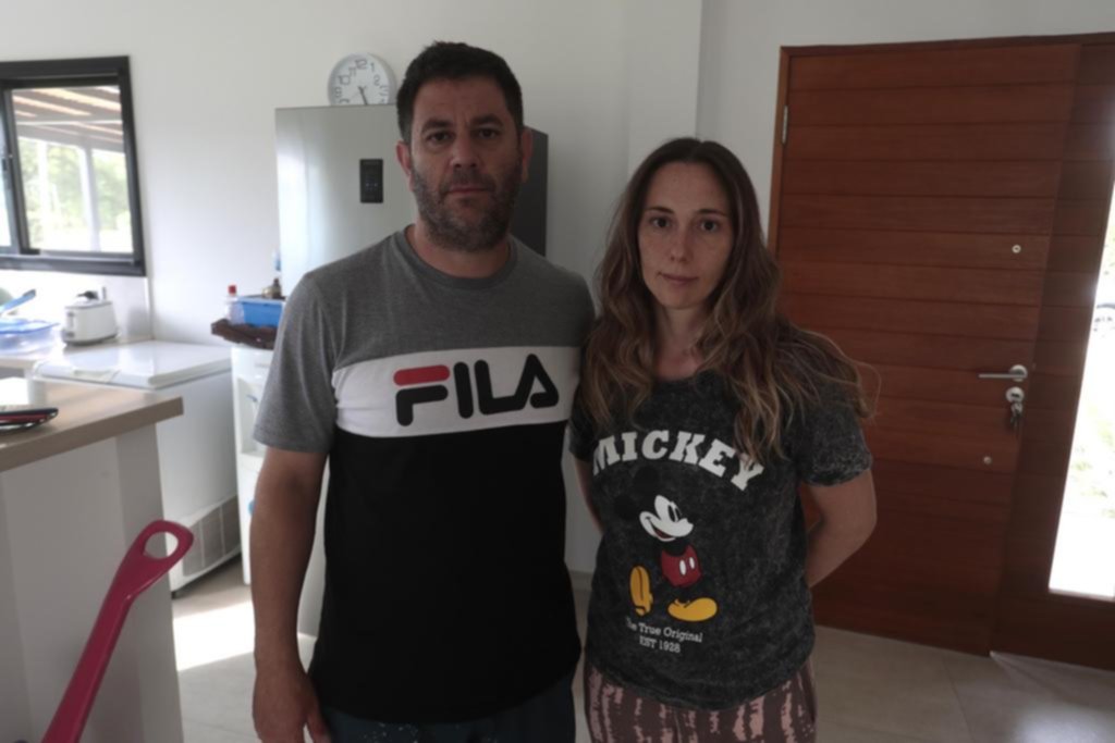 Pura violencia y crueldad en La Plata: dramático golpe a una pareja en Villa Elvira