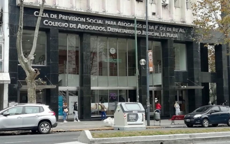 Abogados de La Plata reclaman por el IPS y el foro Laboral