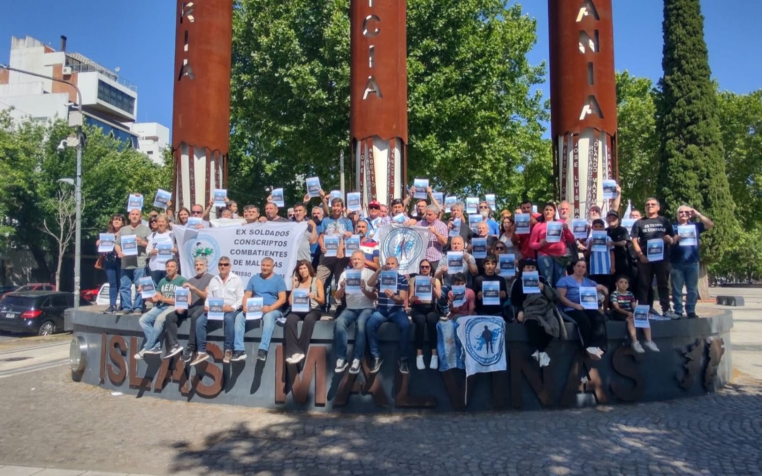 Excombatientes de La Plata piden "votar con memoria" y rechazaron reivindicación a Thatcher