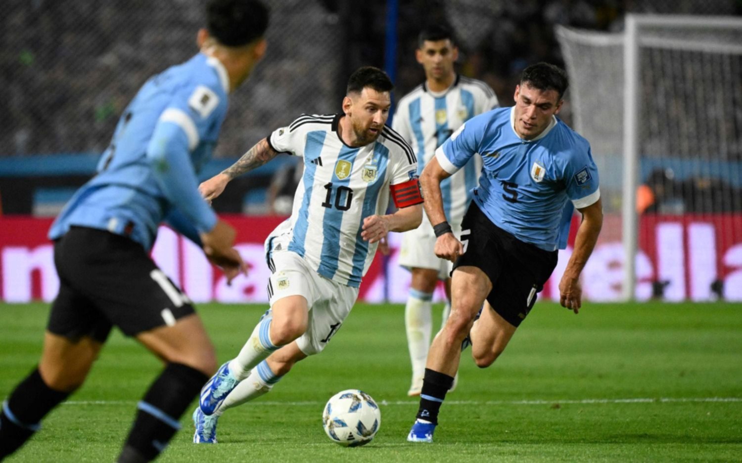 El jugador de Uruguay que no vió minutos en el Mundial y hoy es una pieza  clave para Bielsa