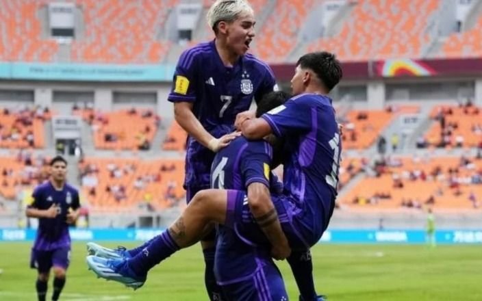 ¡Vamos, vamos los pibes! Argentina goleó a Polonia y se clasificó a los octavos de final del Mundial Sub-17 de Indonesia