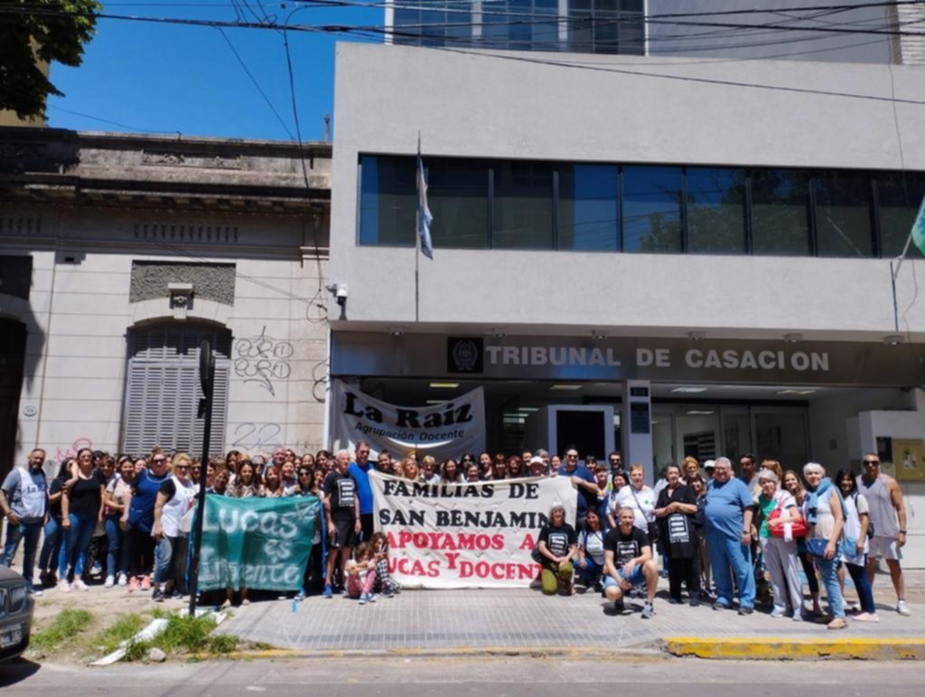 Nueva marcha por Puig en la puerta del Tribunal de Casación bonaerense