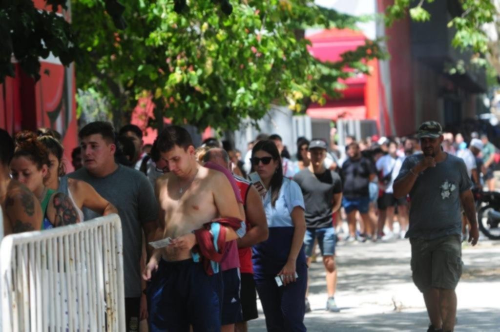 Ya se venden las entradas para la semi: seguir al Pincha a Córdoba, para privilegiados