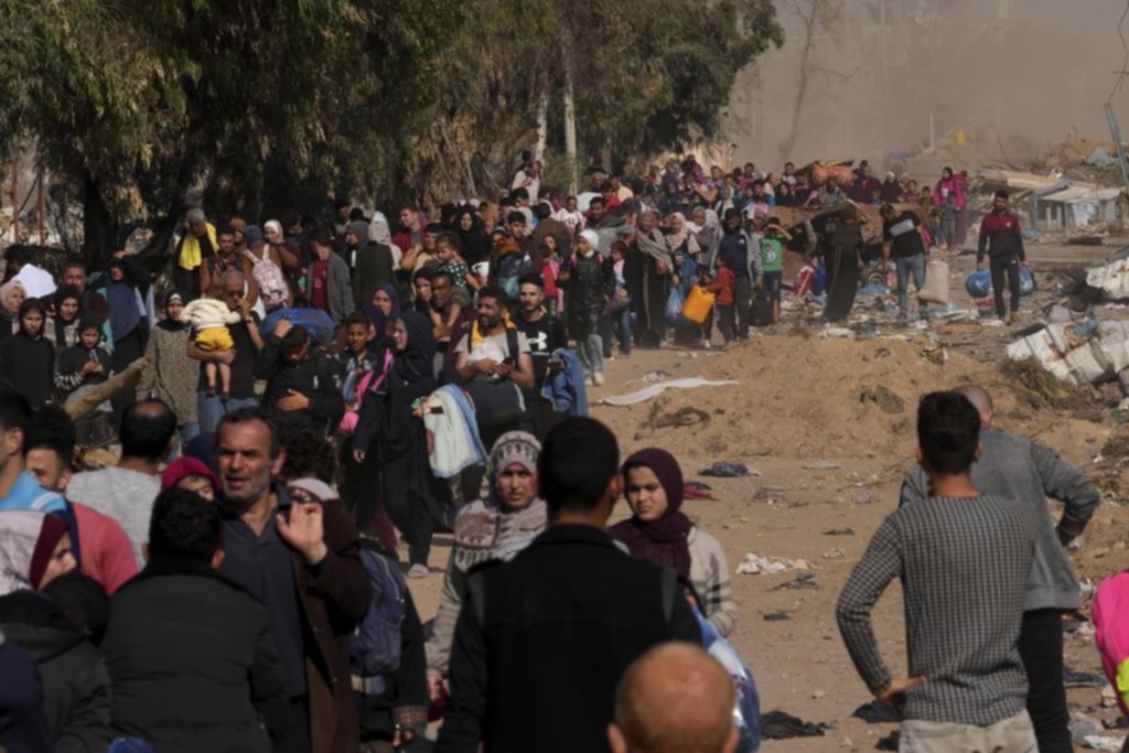 Evacuados del hospital: el suplicio de los refugiados