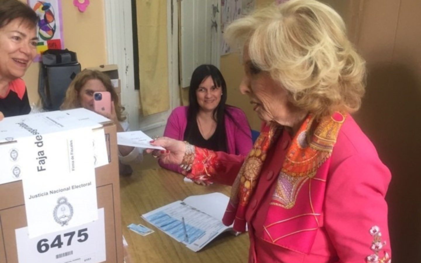 Elecciones 2023.- Balotaje en Argentina: así votaron los famosos