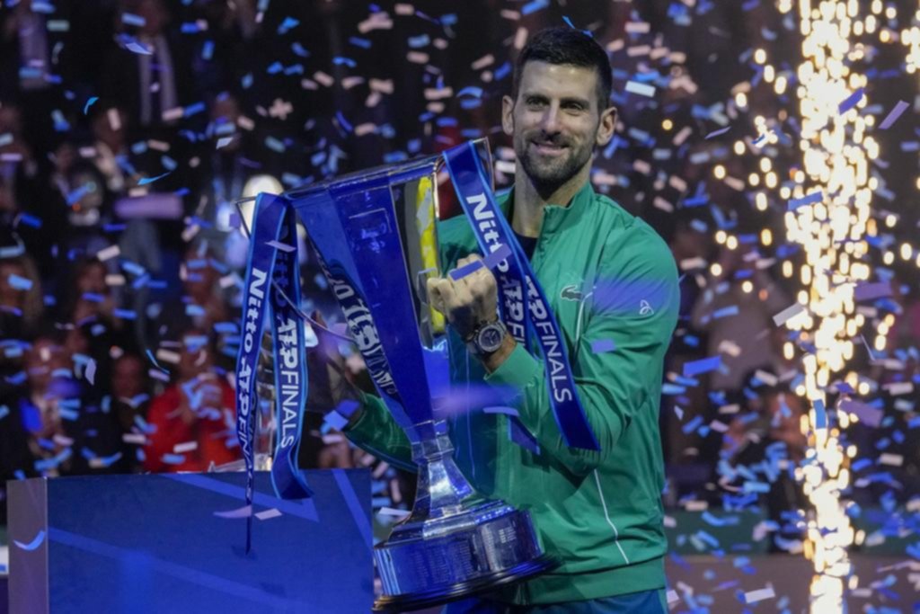 Djokovic cerró una temporada espectacular con el título y récord en el Masters de Turín