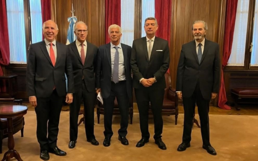 Ministro de Justicia designado por Milei se reunió con los integrantes de la Corte Suprema