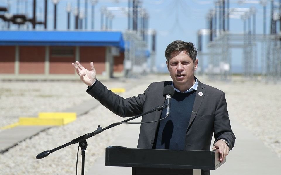 Kicillof pide tomar deuda en pesos por equivalente a 150 millones de dólares y garantizar el aguinaldo a estatales en Provincia